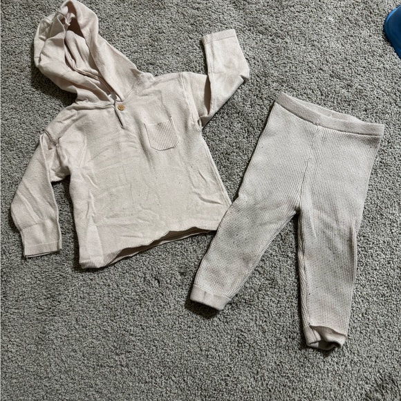 Neutral Pink Girl 18 Months Matching Set with Hoodie - Picture 1 of 4
